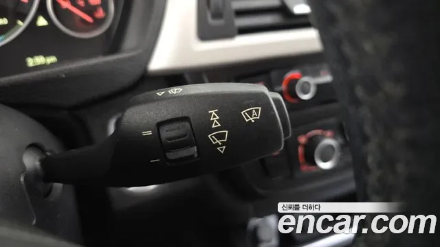 BMW 3 серии 2015 thumb 7