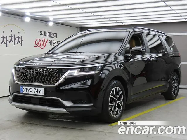 Kia Carnival 2023 thumb 6