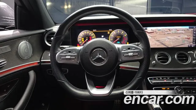 Mercedes-Benz E-Class 2019 thumb 7
