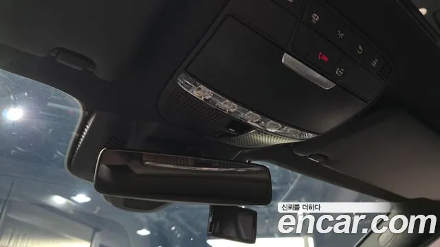Mercedes-Benz E-Class 2019 thumb 3