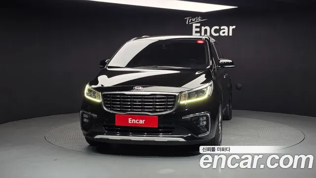 Kia Carnival 2019 thumb 2