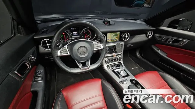 Mercedes-Benz SLC-Класс 2017 thumb 3