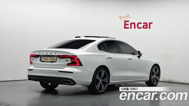 Volvo S60 2021 thumb 9