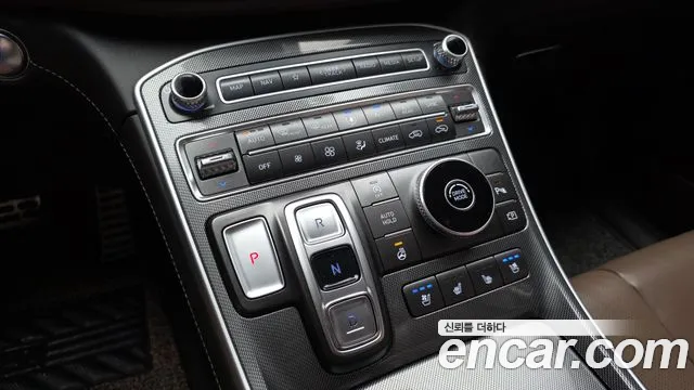 Hyundai Santa Fe 2020 thumb 5
