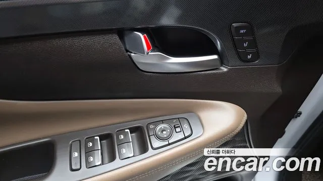 Hyundai Santa Fe 2020 thumb 3