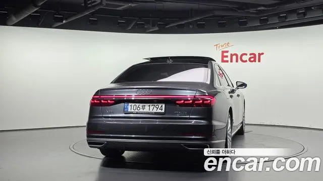 Audi A8 2021 thumb 12