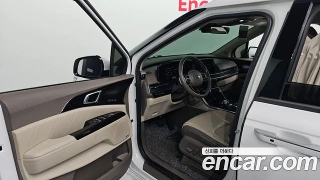 Kia Carnival 2021 thumb 8
