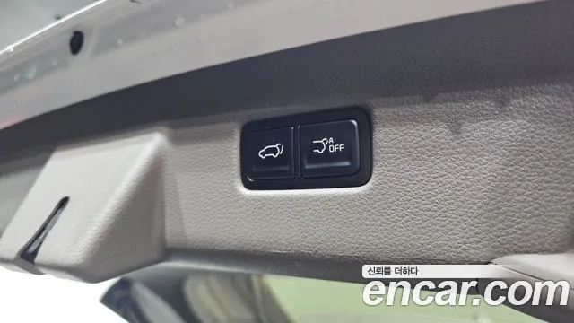 Kia Carnival 2021 thumb 6