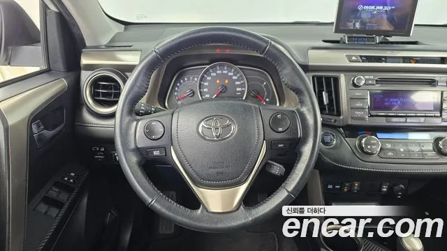 Toyota RAV4 2014 thumb 2