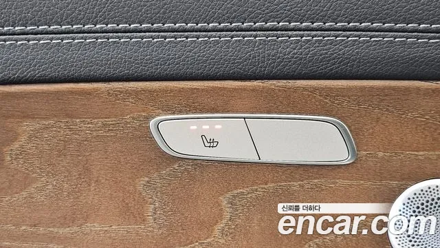 Mercedes-Benz E-Class 2019 thumb 8