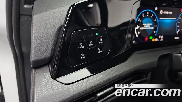 Volkswagen Golf Sportsvan 2024 thumb 6