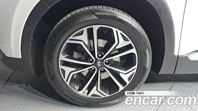 Hyundai Santa Fe 2019 thumb 12