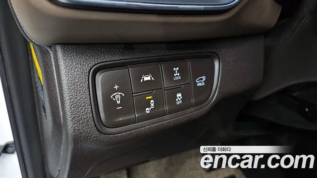 Hyundai Santa Fe 2019 thumb 5