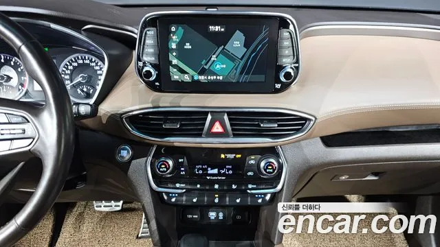 Hyundai Santa Fe 2019 thumb 3