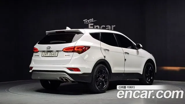 Hyundai Santafe 2015 thumb 5