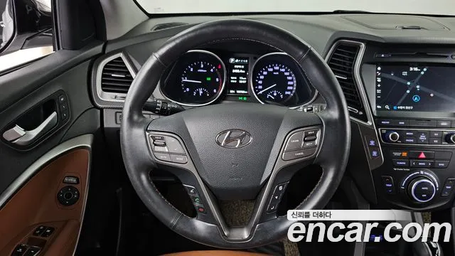 Hyundai Santafe 2015 thumb 12