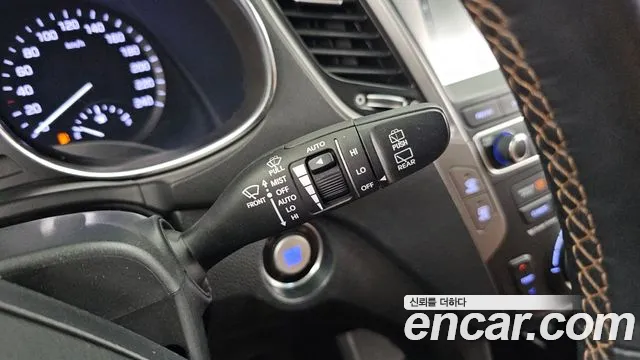 Hyundai Santafe 2015 thumb 7