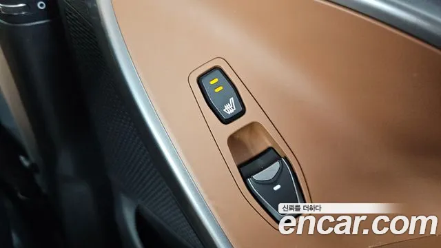 Hyundai Santafe 2015 thumb 11