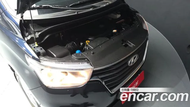 Hyundai Staria 2019 thumb 4