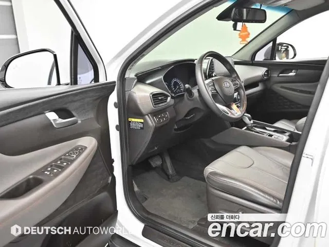 Hyundai Santa Fe 2018 thumb 8