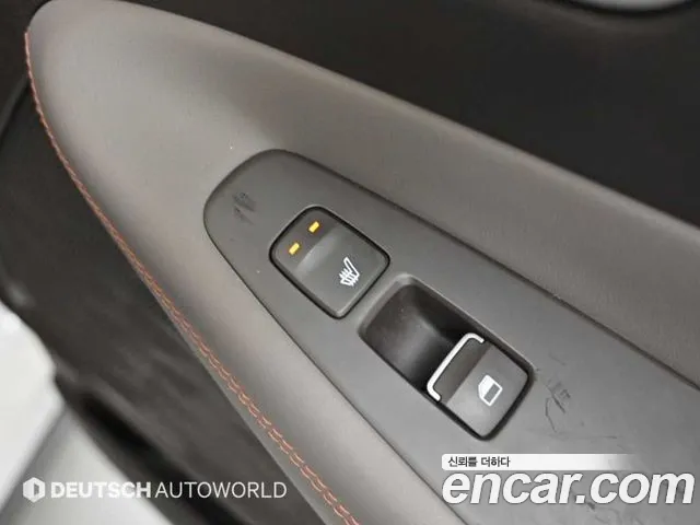 Hyundai Santa Fe 2018 thumb 5