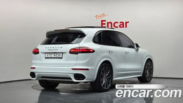 Porsche Cayenne 2017 thumb 7