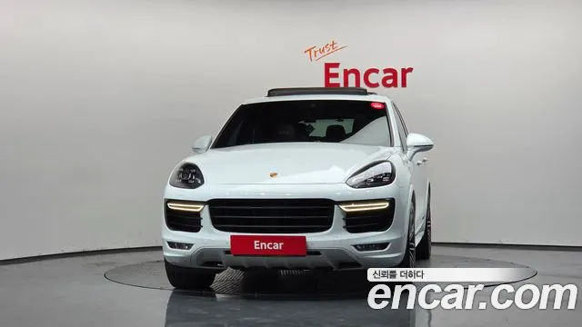 Porsche Cayenne 2017 thumb 8