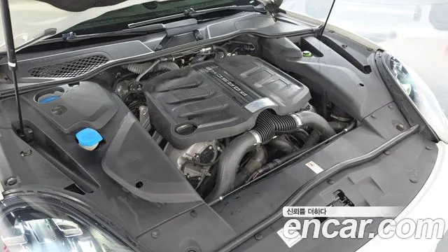 Porsche Cayenne 2017 thumb 6