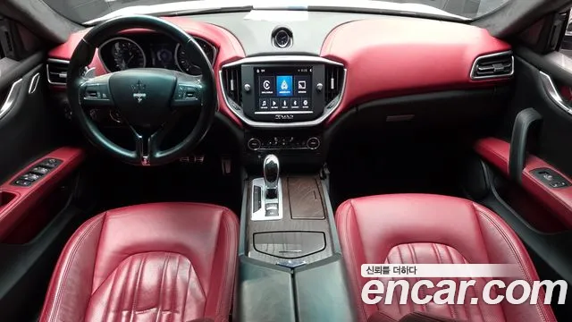 Maserati Ghibli 2015 thumb 5