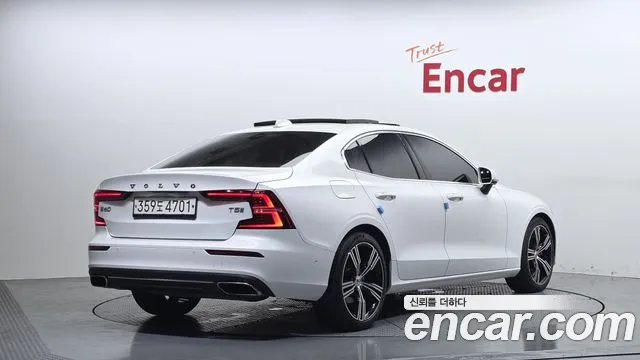 Volvo S60 2020 thumb 4
