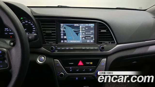 Hyundai Avante 2017 thumb 12