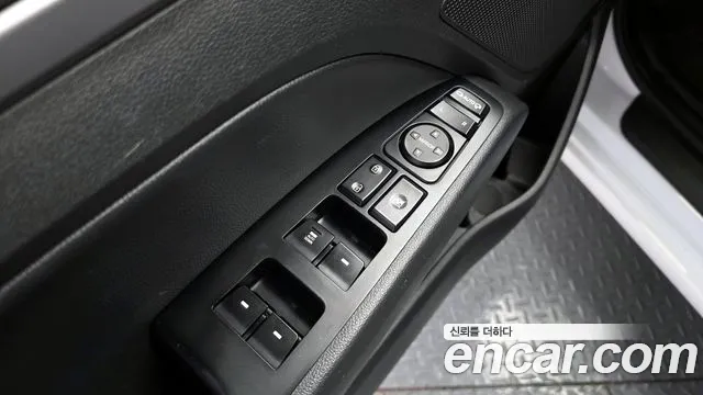 Hyundai Avante 2017 thumb 8