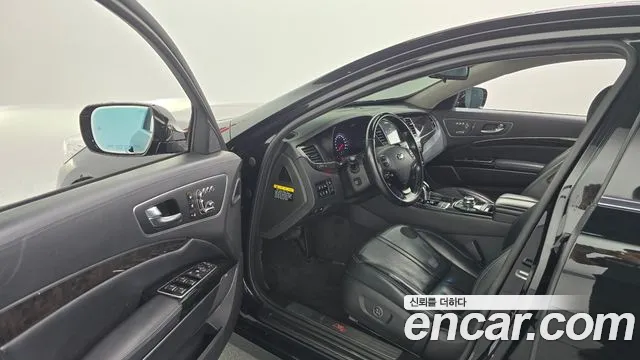 Kia K9 2016 thumb 10