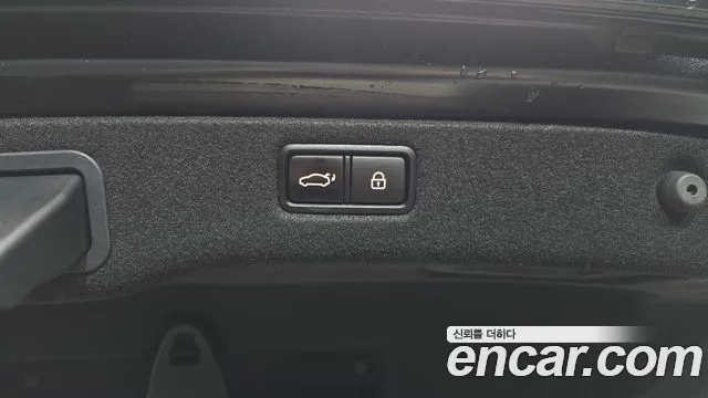 Kia K9 2016 thumb 4