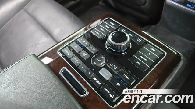 Hyundai Equus 2013 thumb 8