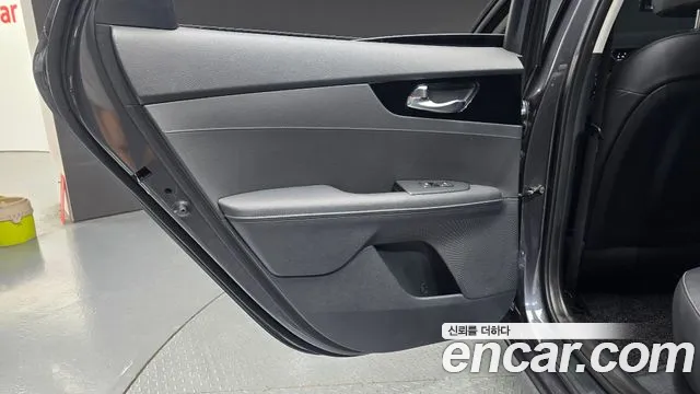 Kia K3 2022 thumb 10