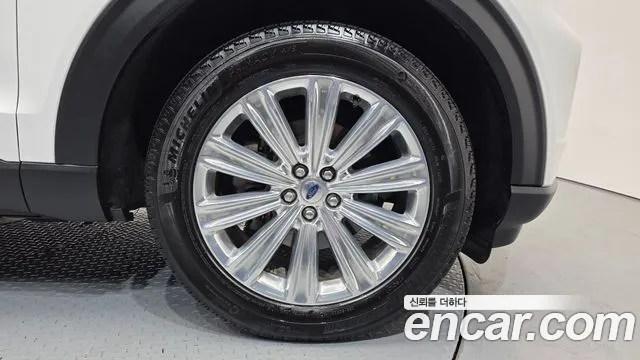 Ford Explorer 2022 thumb 10