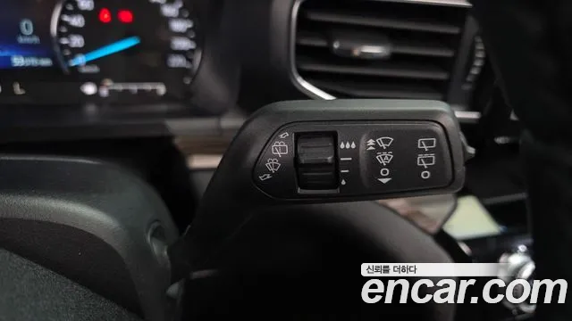 Ford Explorer 2022 thumb 2