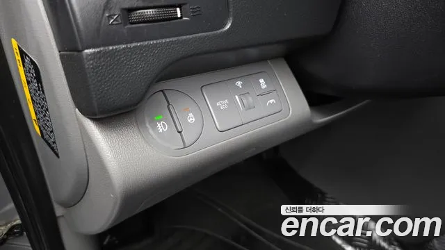 Hyundai Staria 2018 thumb 3