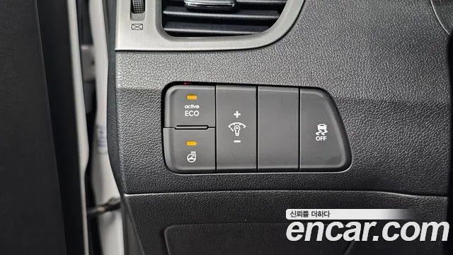 Hyundai Avante 2013 thumb 9