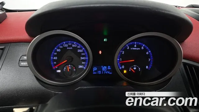 Hyundai Genesis 2010 thumb 8
