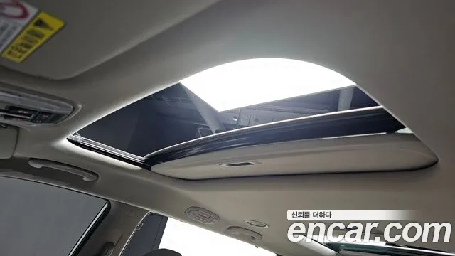 Kia Carnival 2018 thumb 12