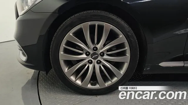 Genesis G80 2017 thumb 7