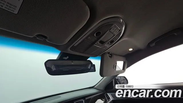 Genesis G80 2017 thumb 3