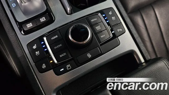 Genesis G80 2017 thumb 12