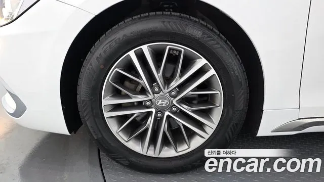Hyundai Grandeur 2017 thumb 5