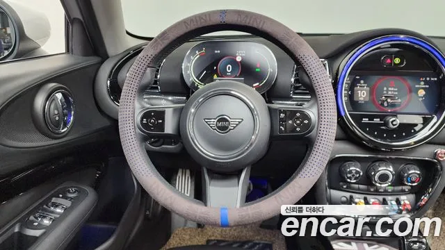 Mini Cooper Clubman 2021 thumb 12