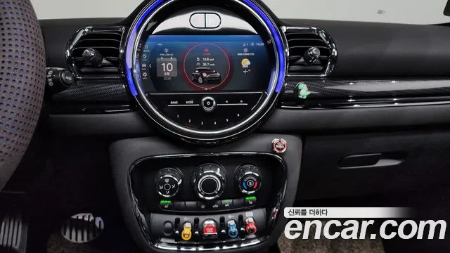 Mini Cooper Clubman 2021 thumb 11