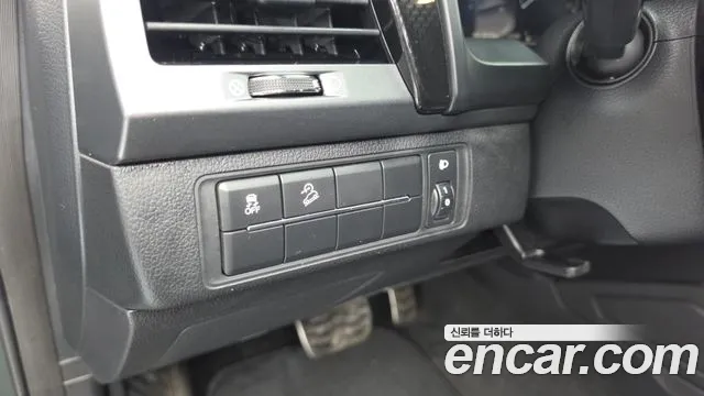 KGM Rexton 2022 thumb 12