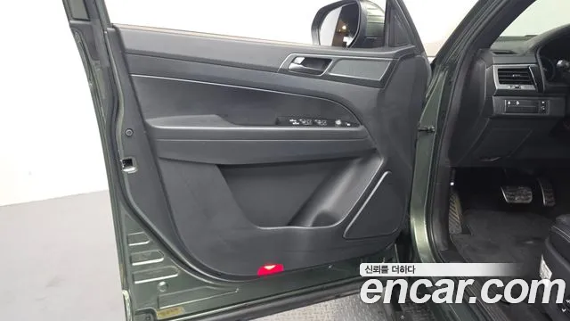 KGM Rexton 2022 thumb 8